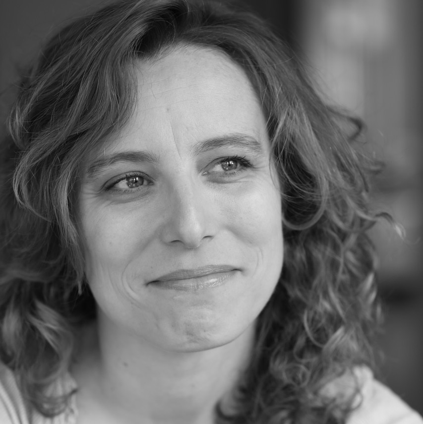 6a47732364c5-Hélène_Demonfaucon